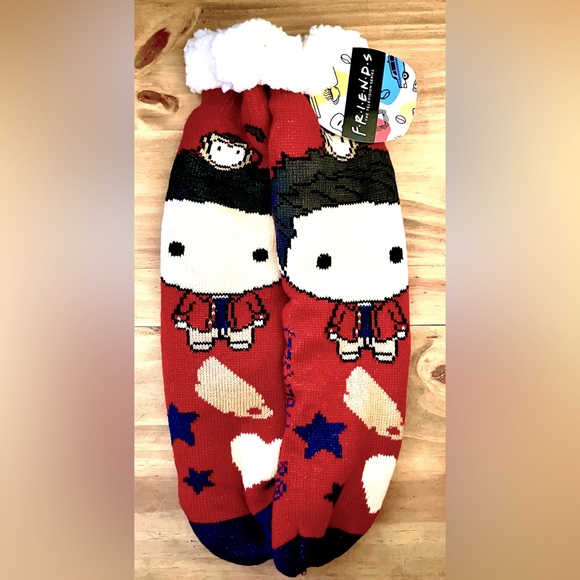 NWT•Unisex•Warner Bros. TV•FRIENDS•Central Perk •Ross & Marcel•Sherpa Socks - Picture 3 of 6